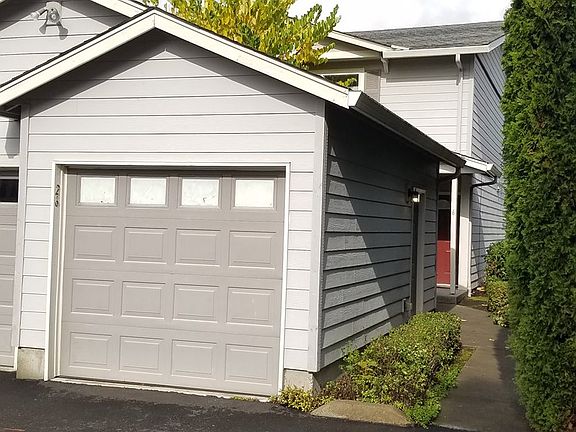2nd image of 697 32nd St Unit 6