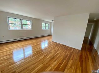 421 Main Ave #5321, Wallington, NJ 07057