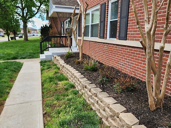 3rd image of 2213 Gerald Ct #10