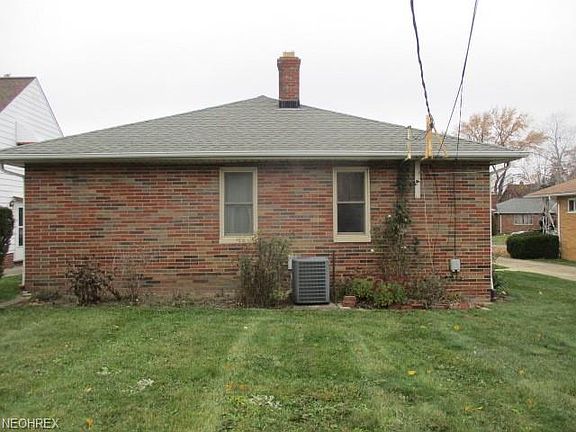 4th image of 10708 Raymond Ave