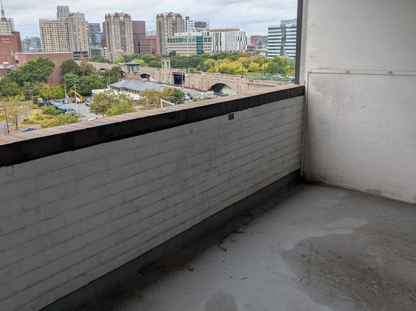 8 Whittier Pl APT 9H