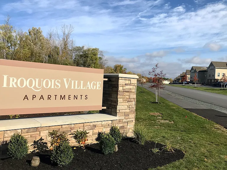 Iroquois Village — Photo 16