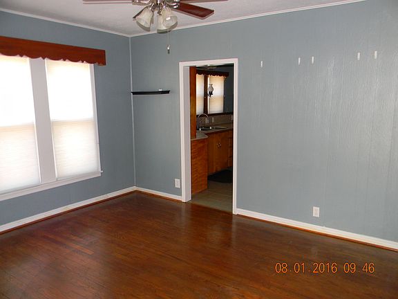 3rd image of 1405 S Husband St