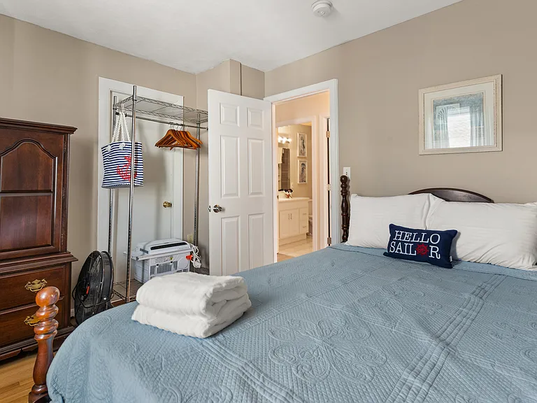 12 Harris Ave — Photo 20