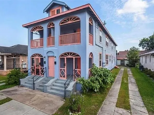 8633 Nelson St, New Orleans, LA 70118