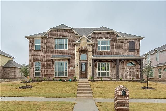 1st image of 812 Regal Bluff Ln