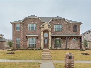 812 Regal Bluff Ln, Desoto, TX 75115