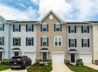 832 Blackcomb Dr, Cincinnati, OH 45244