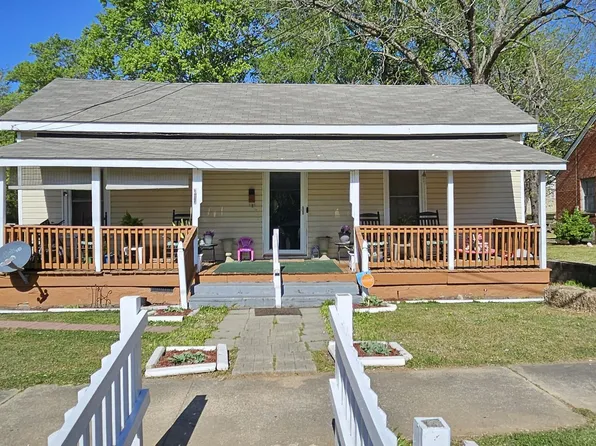 313 Granville St, Oxford, NC 27565