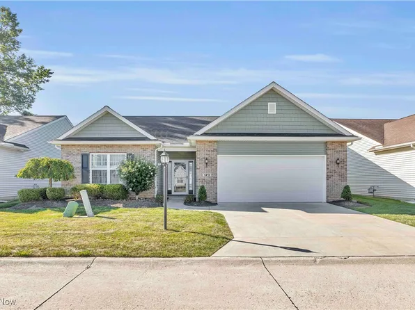 123 Newport Ct, Elyria, OH 44035