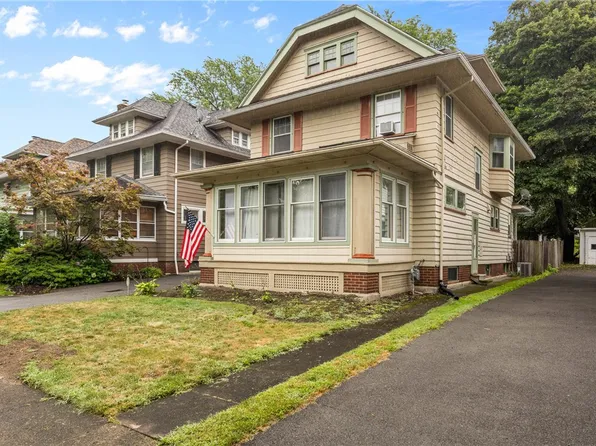 47 Laurelton Rd, Rochester, NY 14609