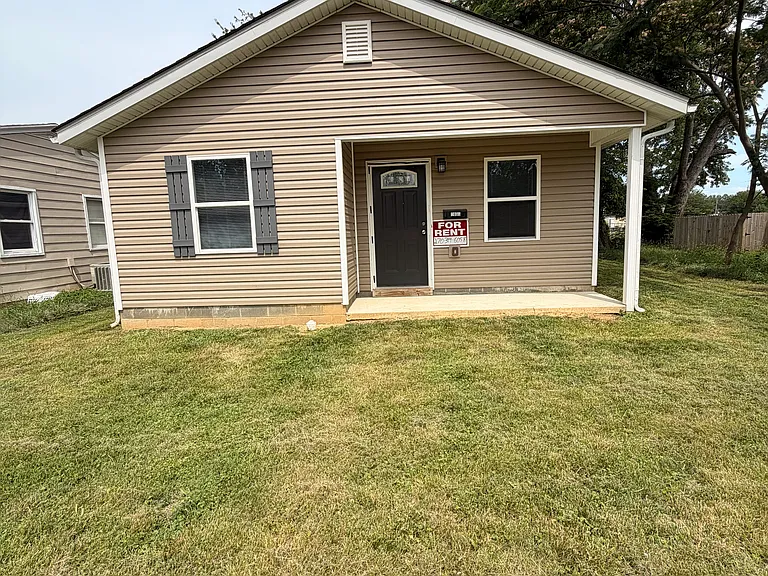 1005 Jackson St — Photo 1