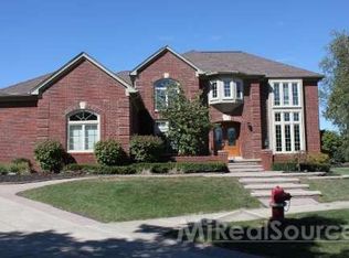54171 Overbrook Ct, Shelby Township, MI