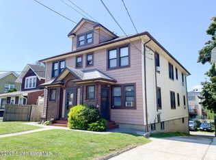 172-174 Llewellyn Pl, Staten Island, NY 10310
