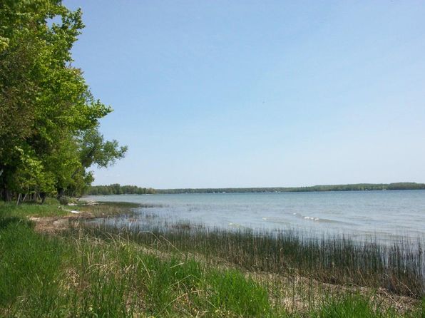 Manistique Lake Mcmillan Real Estate 7 Homes For Sale Zillow