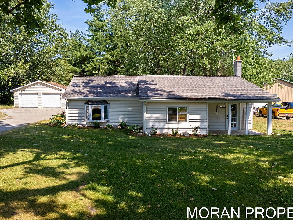 996 East St, Coopersville, MI 49404 | Zillow