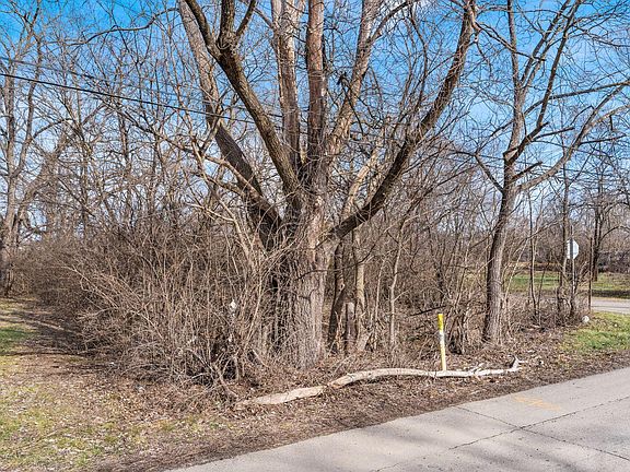 5th image of 0 Elwood Ave Lot 105