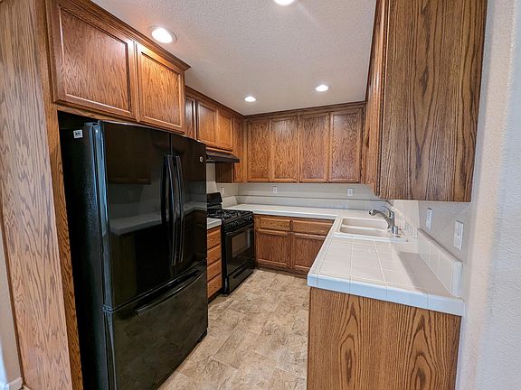 3rd image of 431 Lovella Way