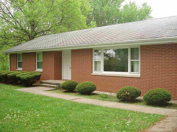 3rd image of 609 Greenhills Dr