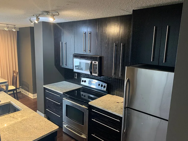 10883 Saskatchewan Dr NW #1012 — Photo 4
