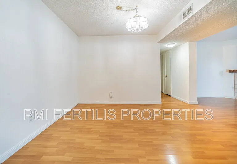 8331 Vineyard Ave #7 — Photo 13