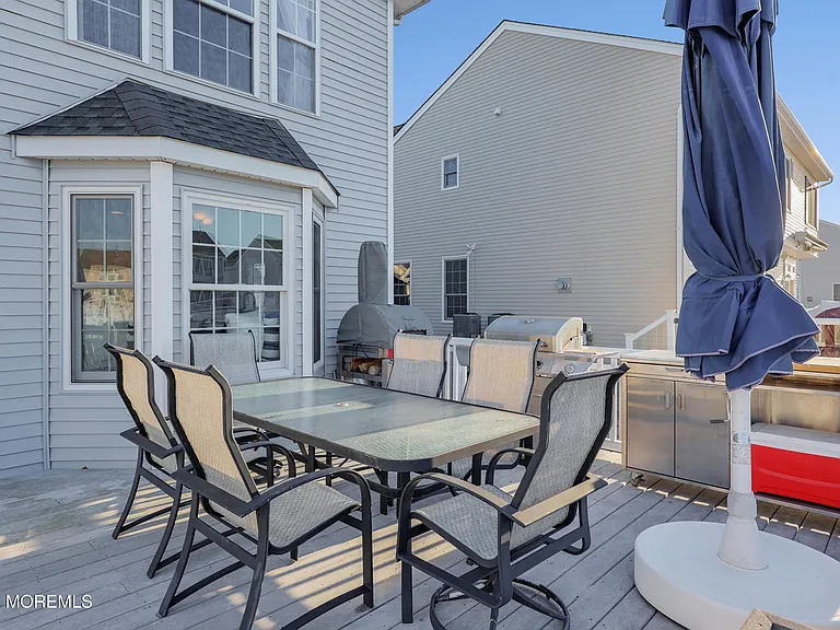 11 Peaksail Dr — Photo 26