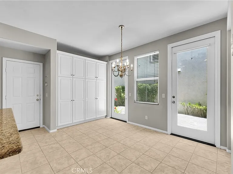 14 Conservatory Dr — Photo 8