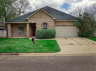 1812 Tickner St, Conroe, TX 77301