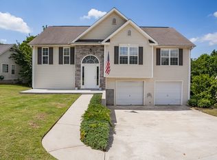 4949 Sunny Ridge Ct, Flowery Branch, GA 30542