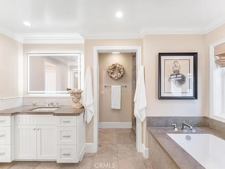 220 Coral Ave — Photo 19