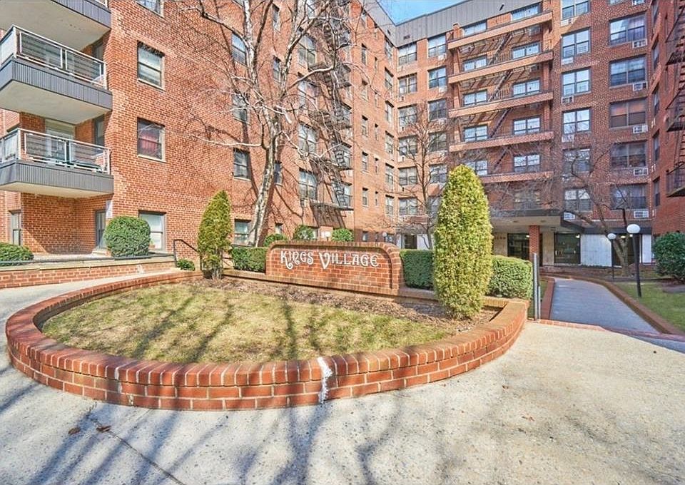 1st image of 1165 E 54th St APT 7T