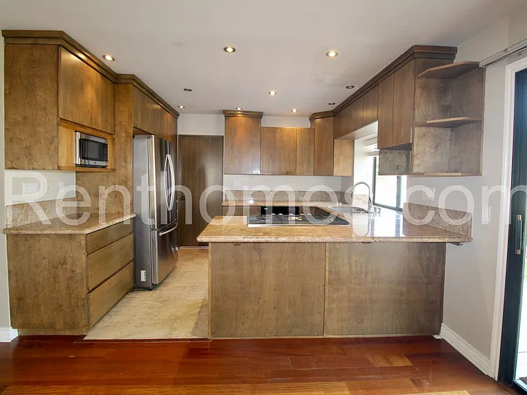 10928 Sunset Ridge Dr — Photo 4