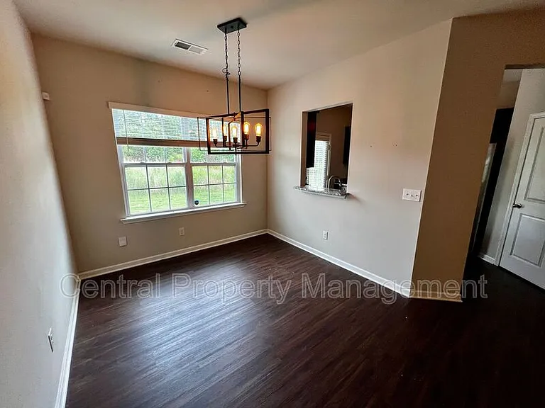43 Moorlyn Ln — Photo 4