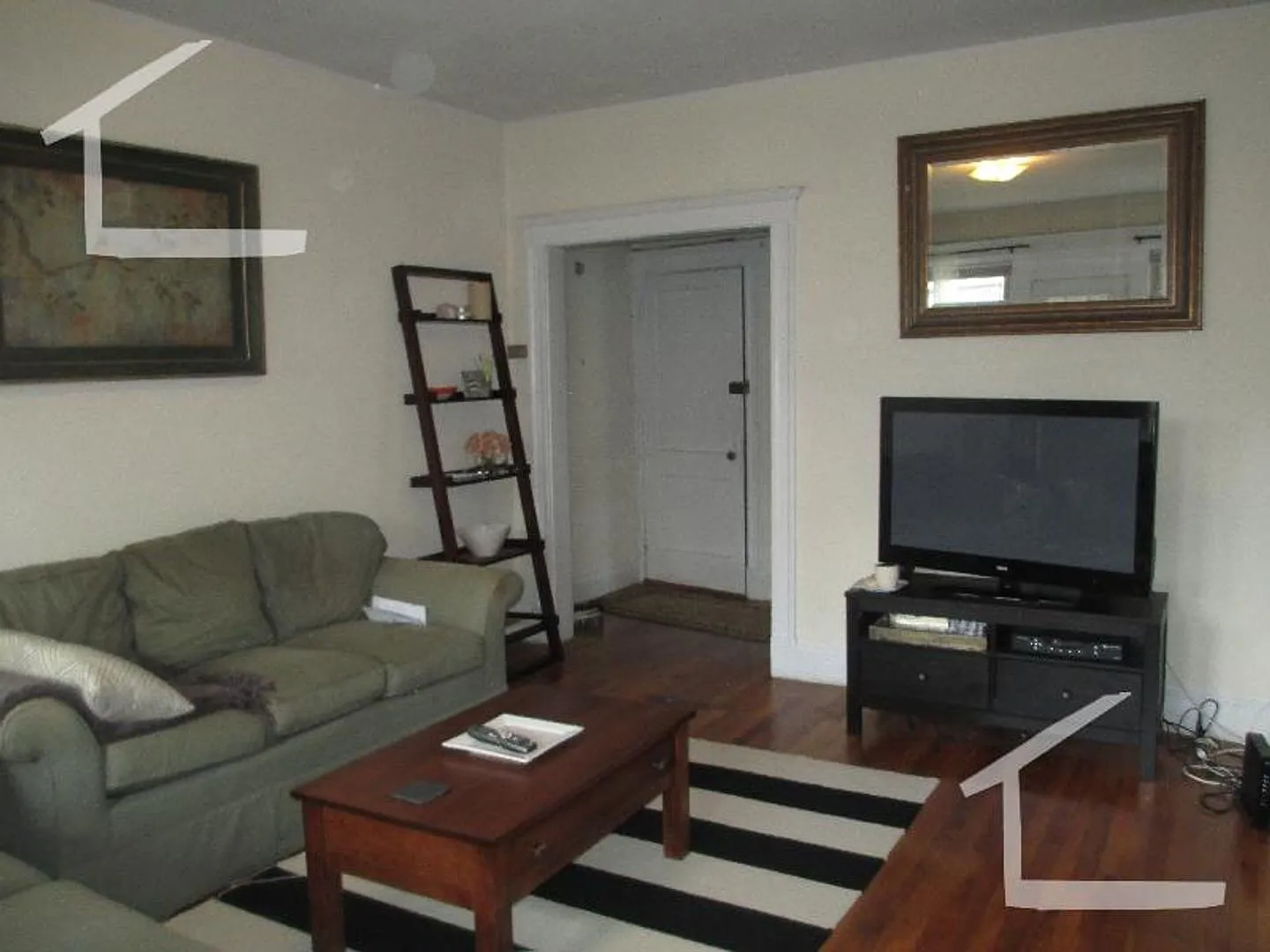 Amazing Allston two Bed Right on the Cusp of Brookline... — Photo 2