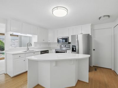 17919 Comstock Rd, Wayzata, MN, 55391