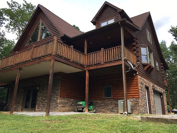3rd image of 3532 Flats Cir