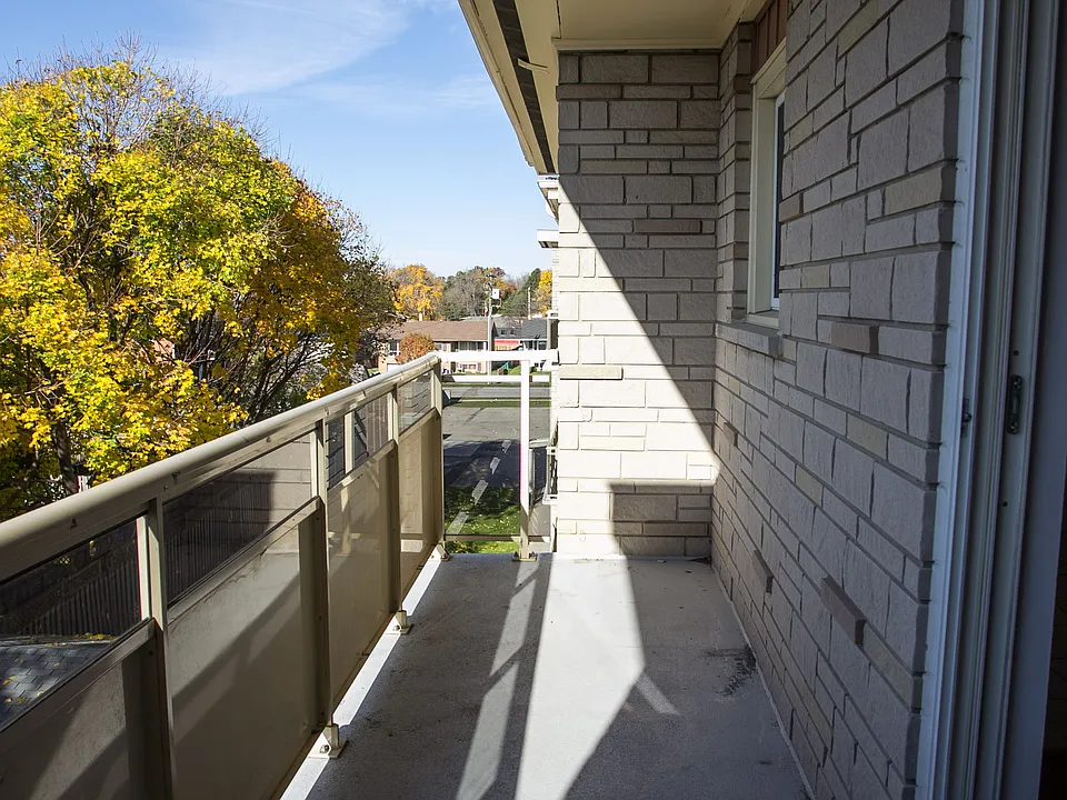 21 Jean Ave