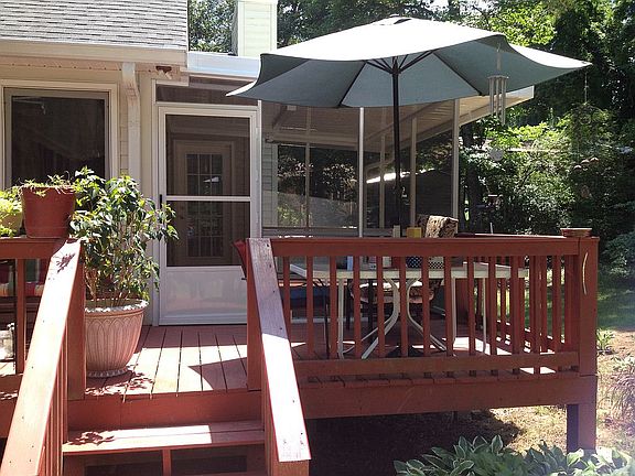 3rd image of 2897 Brookridge Dr
