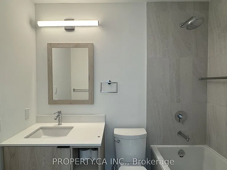 1007 The Queensway #910 — Photo 11