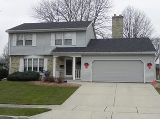 739 7th Ave, Grafton, WI 53024