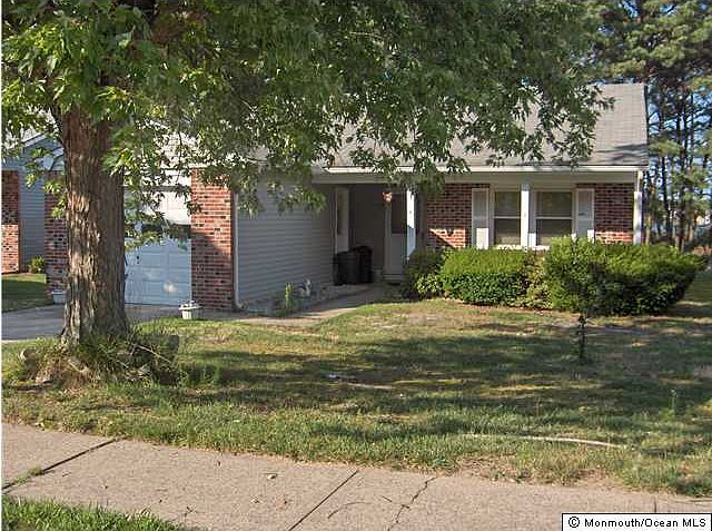 2nd image of 68 Seaview Ave