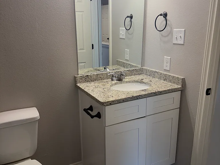 4122 Swans Lndg #401 — Photo 2