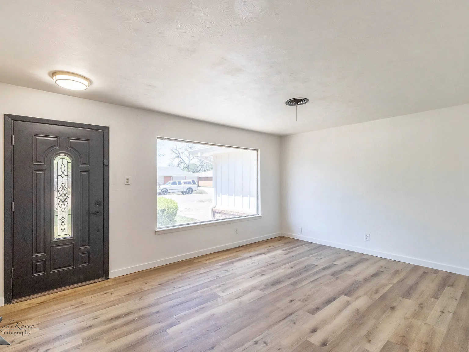 3 bed, 1543 sqft, $2,295 — Photo 4