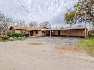 220 Avolyn Dr, Brownwood, TX 76801