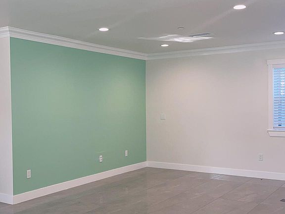 5th image of 518 E Olive Ave