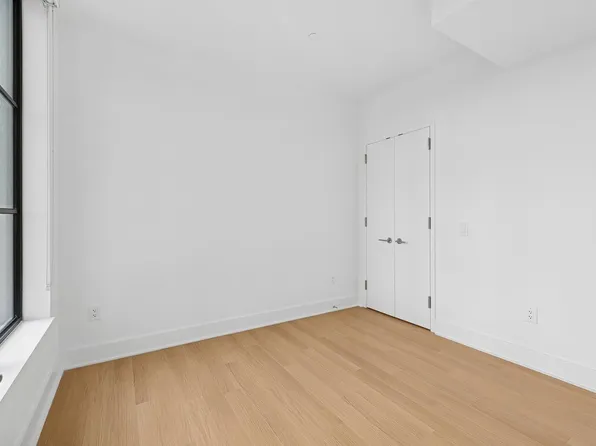 499 President Street image 16 of 37