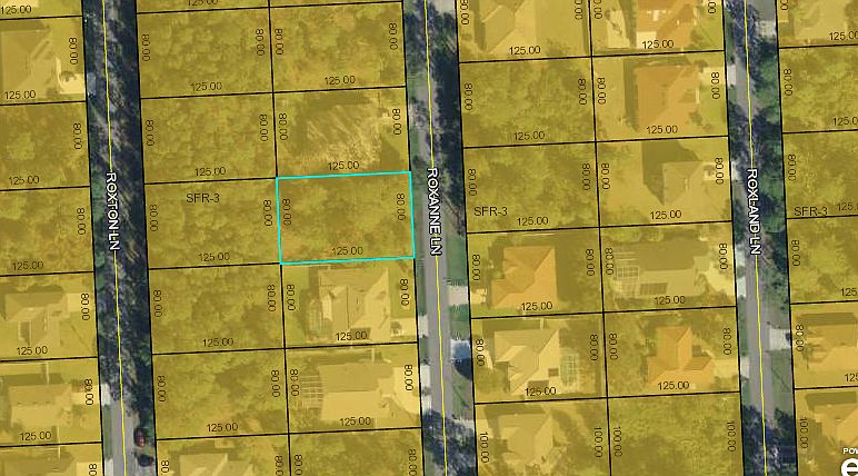 2nd image of 12 Roxanne Ln
