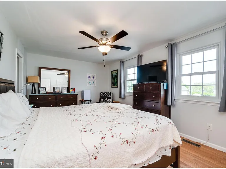 1211 Fredrick Blvd — Photo 17