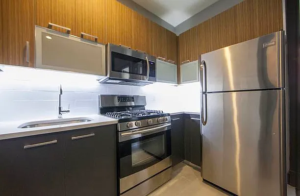 Rented by Brooklyn Group | media 10