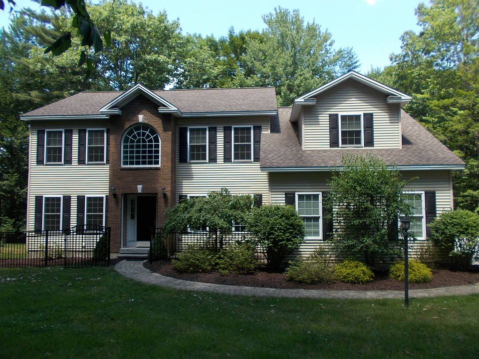 1st image of 16 Seymour Dr